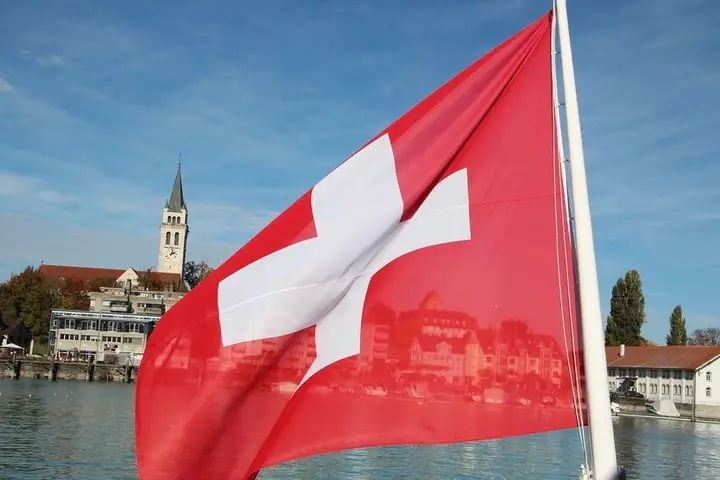 Швајцарија на референдум ќе гласа за зголемување на пензиите, резултатот е неизвесен